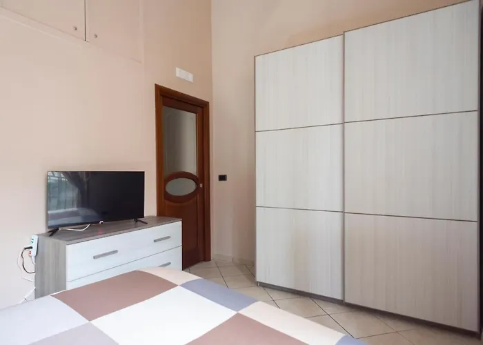 Spaccanapoli * Nápoles